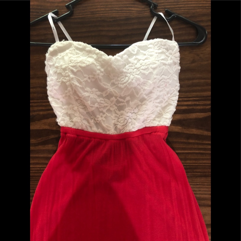 Long pink/white lace dress!